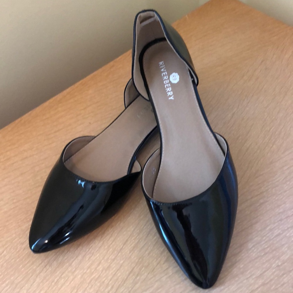 Sleek patent leather flats 8.5 by Riverberry